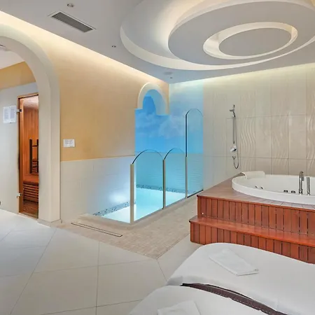 Oasi Pool & Spa - Happy Villa Pula