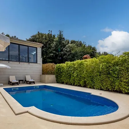 Villa Oasi Pool & Spa - Happy